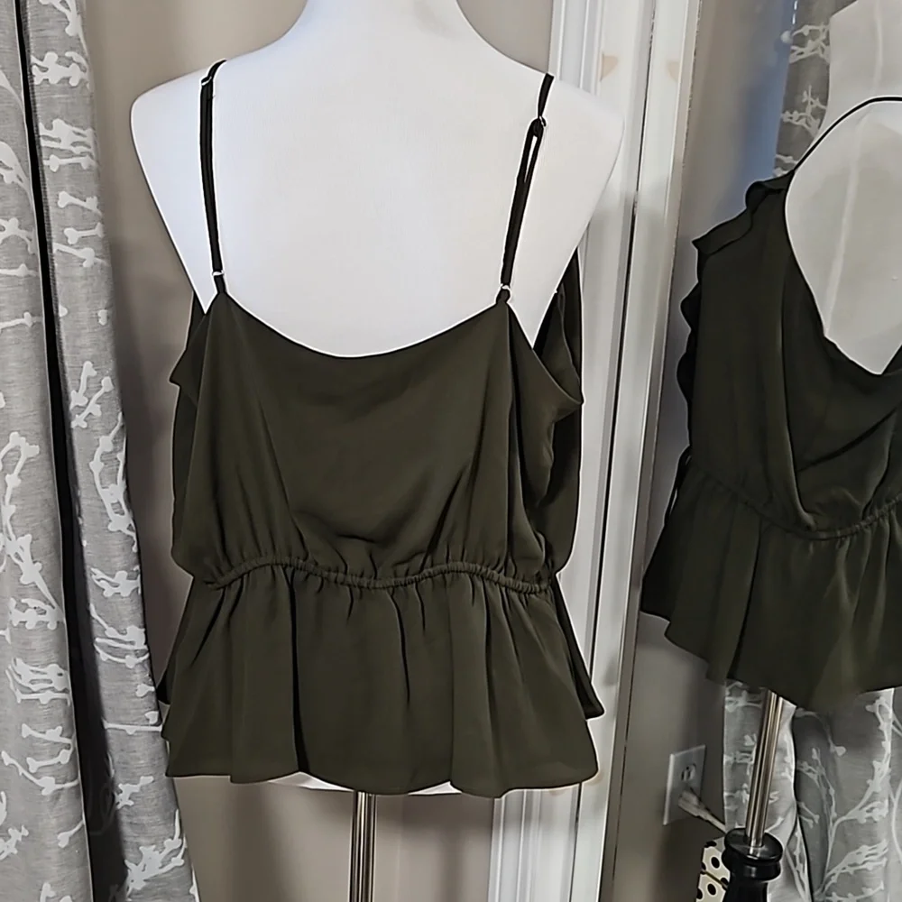 Express Ruffle Button-Up Peplum Cami - Picture 3 of 7
